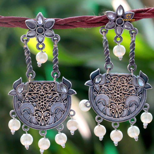 Dual tone silver look A’like monalisa stone earrings - Image 2